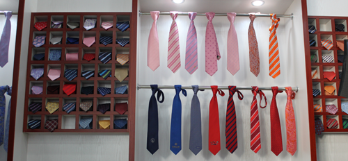 四种实用的领带搭配技巧